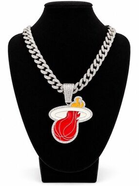 NBA Miami Heat Iced Pendant Silver Cuban Link Chain Basketball Necklace